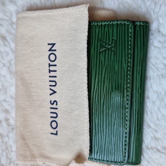 Louis Vuitton Forest Green Key Holder With Dust Bag Women's Wallet - Picture 9 of 12